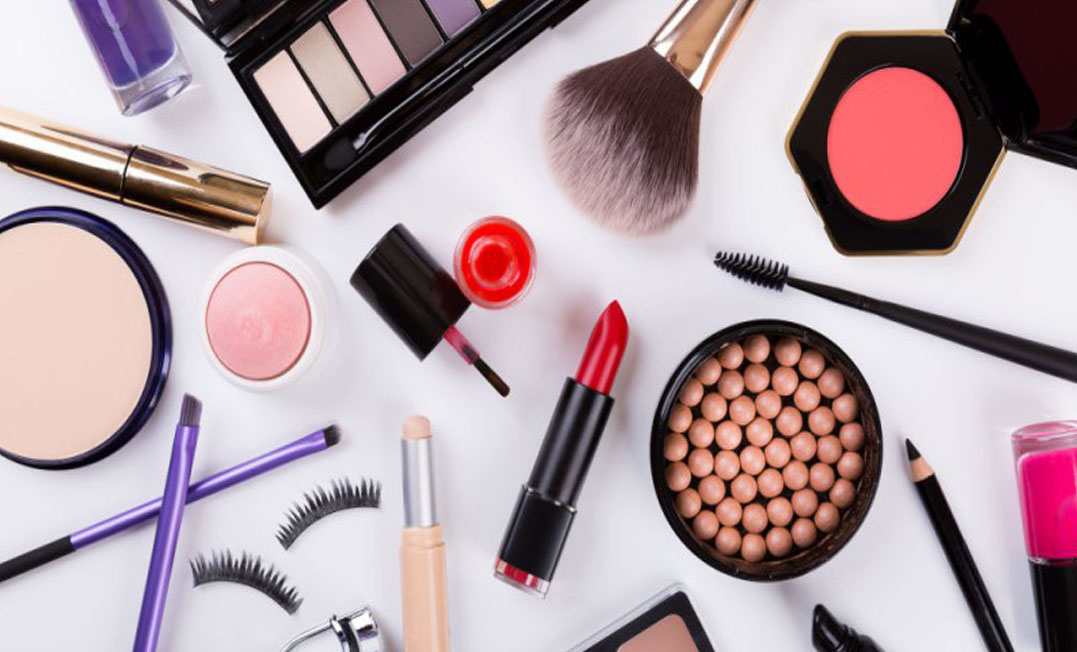 سالن عروس ماه رو