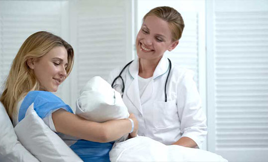 کارشناس ماما