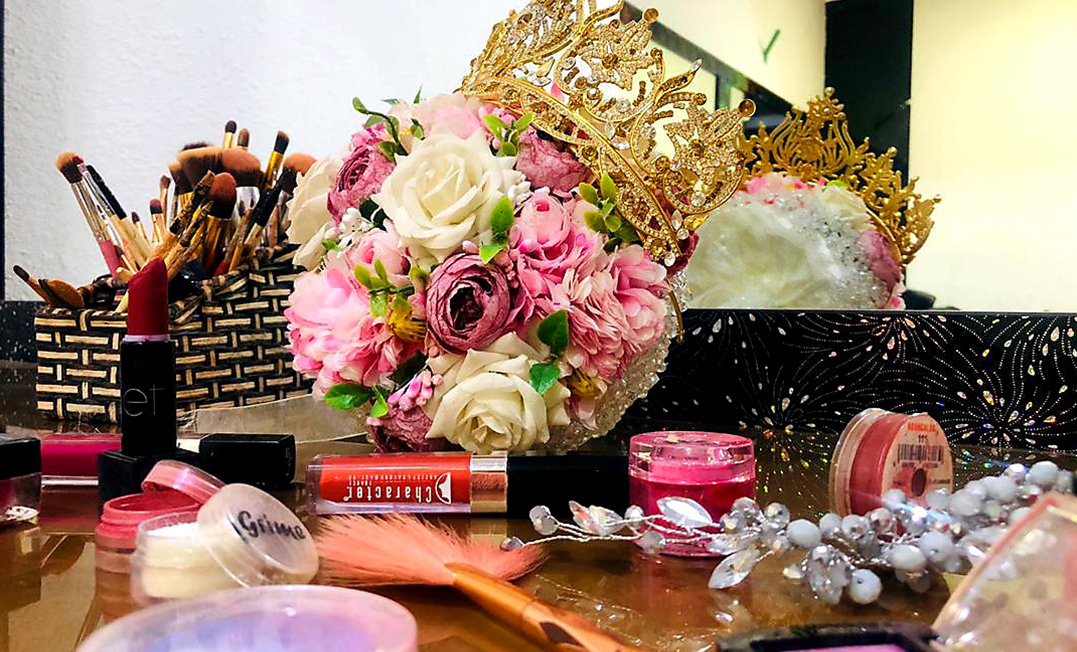 آرایشگاه و آموزشگاه شبنم نقره فام