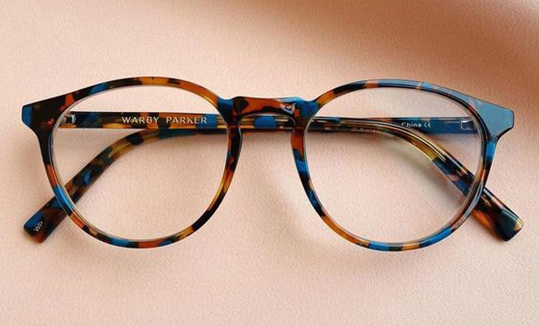 عینک فروشی آراد